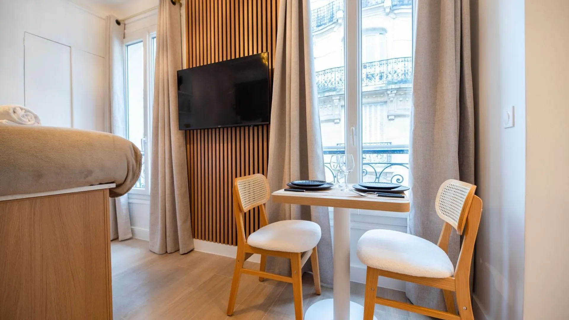 Cia - Studio De L'Etoile Parigi Francia